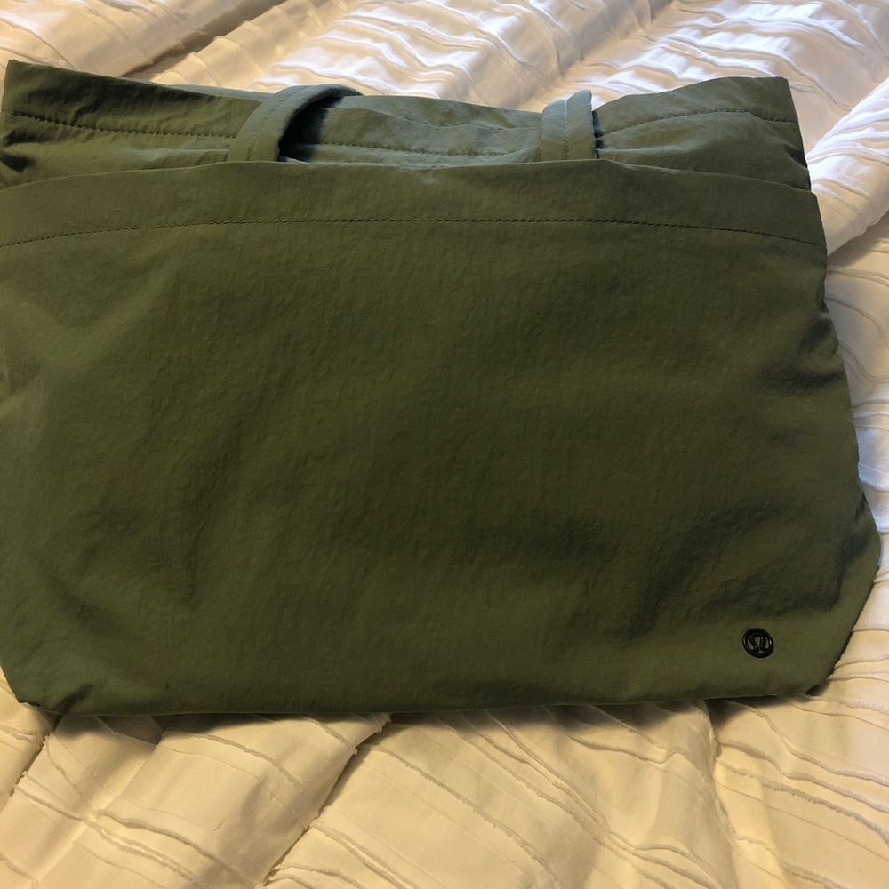 LuLulemon “ On My Level Large Tote”
